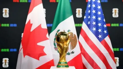 山东泰山2-2上海海港 中超第21轮 刘愚亮相首秀 胡靖航连中两元